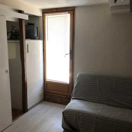 House 2 People *