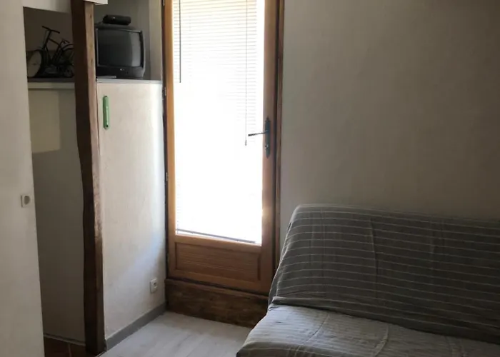 House 2 People *